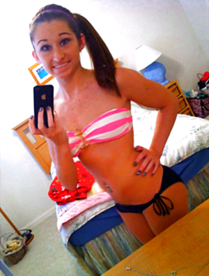 sexy bikini selfshot