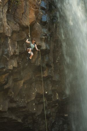 Amazing shots!! Lara Croft from Tomb Raider by this amazing cosplayer JennCroft. Photo by Charbuul.