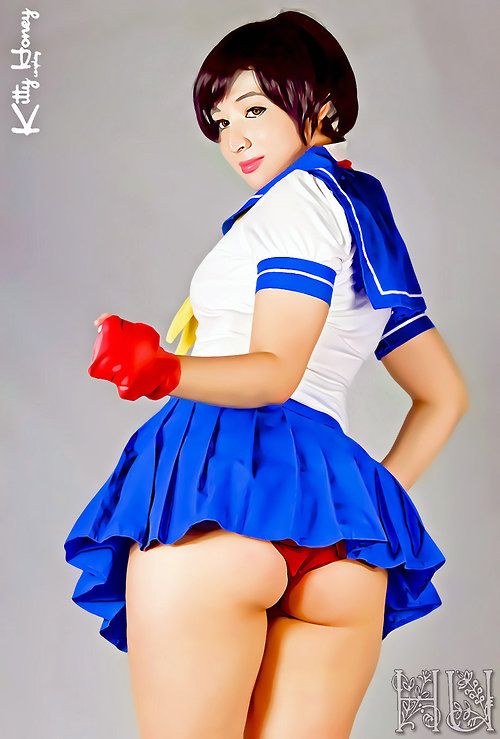 Version of ‘Red Bloomers’ by HipolitoUribarrigoye
