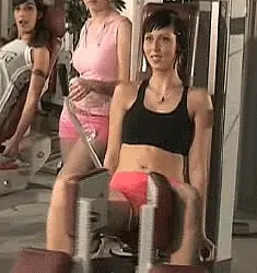 Milka Manson show us a nice camel toe on the thigh machine