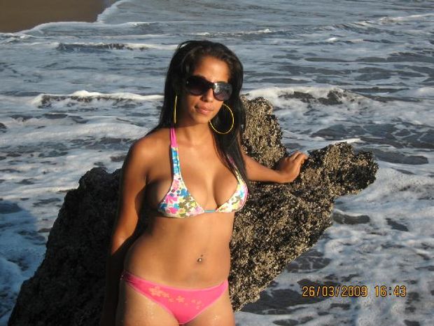 nice bikini girl