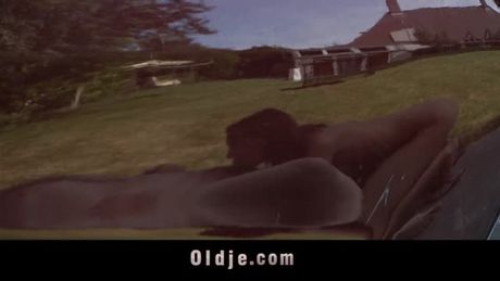 Clean my bike with Nataly Von