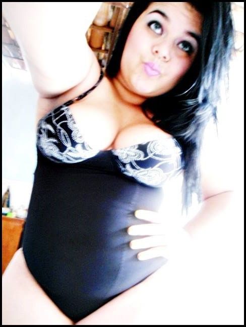 hot chubby girl... ready to fuck hard