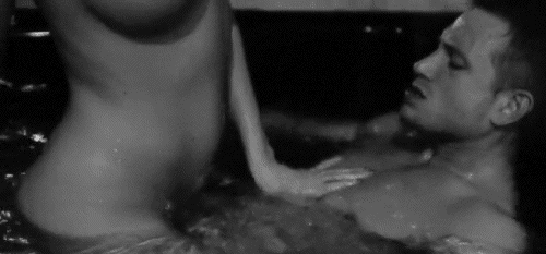 Lifestyle elements: making full use of tubs and water...