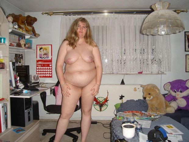 Ugly fatty girl that I would fuck without any doubt - Chica gorda y fea que me follaría sin dudarlo