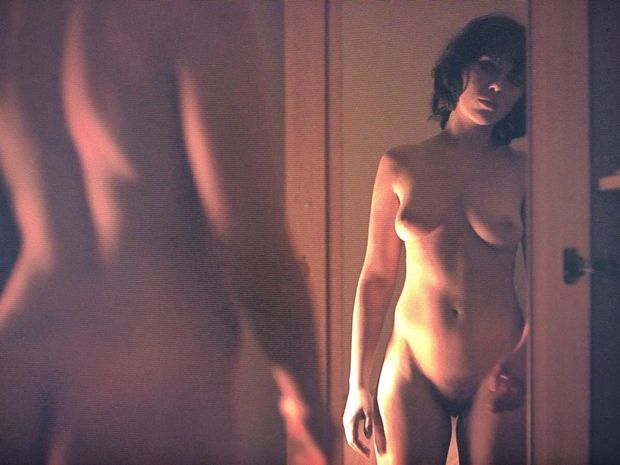 Scarlett Johansson nude showing trimmed pussy - Under the Skin