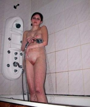 Shameless amateurs at shower and locker room #171