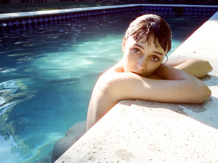You are getting into the pool with me? Yes!