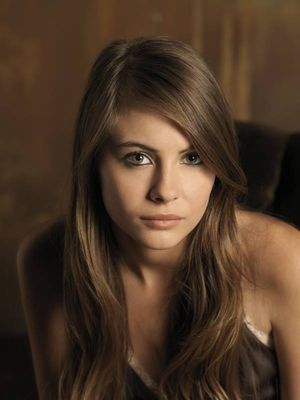 Willa Holland