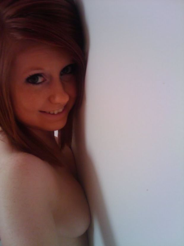 cute redhead take selfie