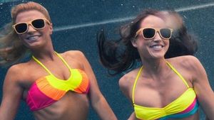 Hooters Calendar Girls In The Water