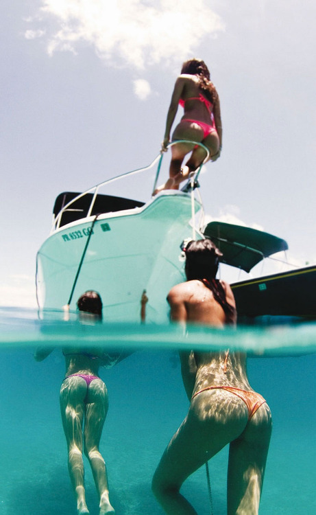 $25,000 Vegas jackpot, two weeks in St. Martin, three hotties, one boat, just me and endless fucking.