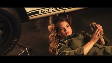 Plus Model Tara Lynn for Hips and Curves Plus Size Lingerie - The Mechanic