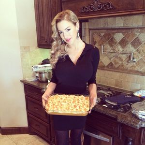 Trophy Wife: Jordan Carver