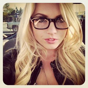 Lexi Belle is such a Fantasm