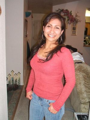 Incredible rookie pic featuring beautiful latin mom rookie