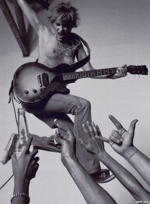 Daryl Hannah - Playboy 2003
