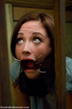 Spidergagged Brunette Slave Girl