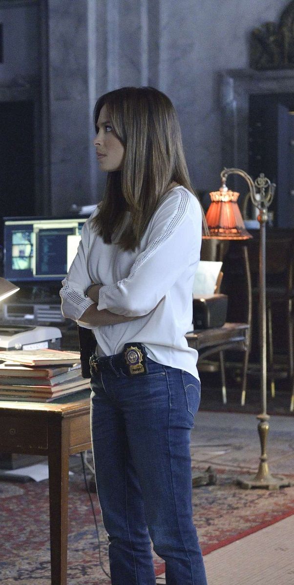 kristen kreuk police