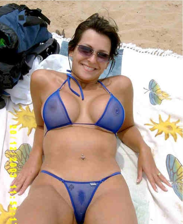 Hot Bikini MILF Babe