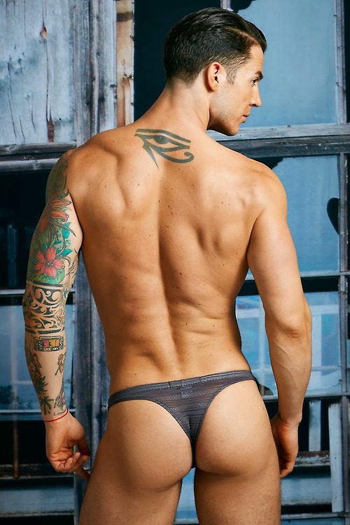 OMG - Makes me Hard!