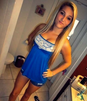 gorgeous self pic blonde