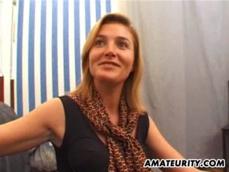 Blindfolded amateur girlfriend sucks and fucks