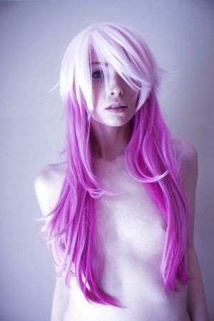 If somebody know her name or have more photos, add a comment! Thanks