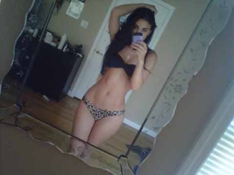 super hot full body selfie