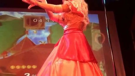Princess Peach (Audrey Deluxe) performs burlesque at Video Game Vixens
