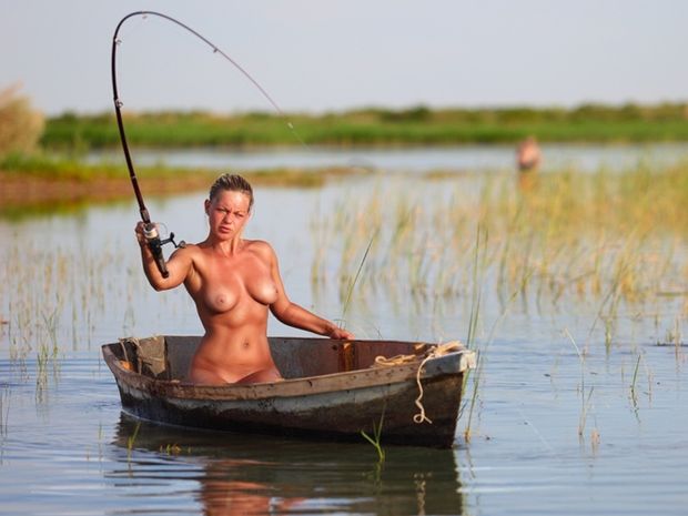 Fishing nude