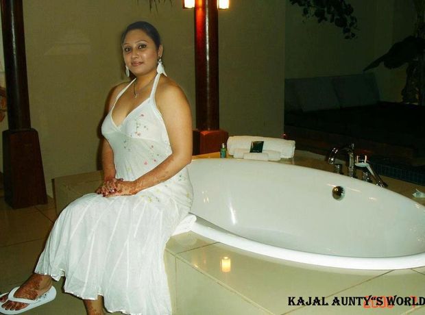 My Horny Mom Waiting For You in Bathroom ...Wanna Join Her ??