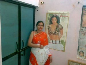 गरम माल...... My Hot Mom