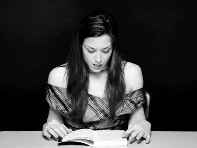 Stoya Reading