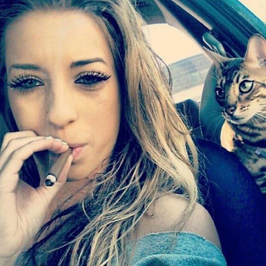 Smoking Hot Babe