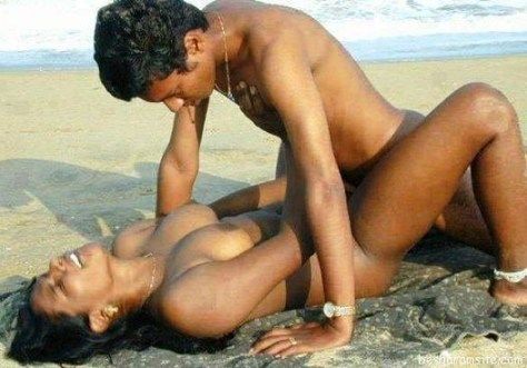 Fucking girlfriend in beach, Perfect handjob