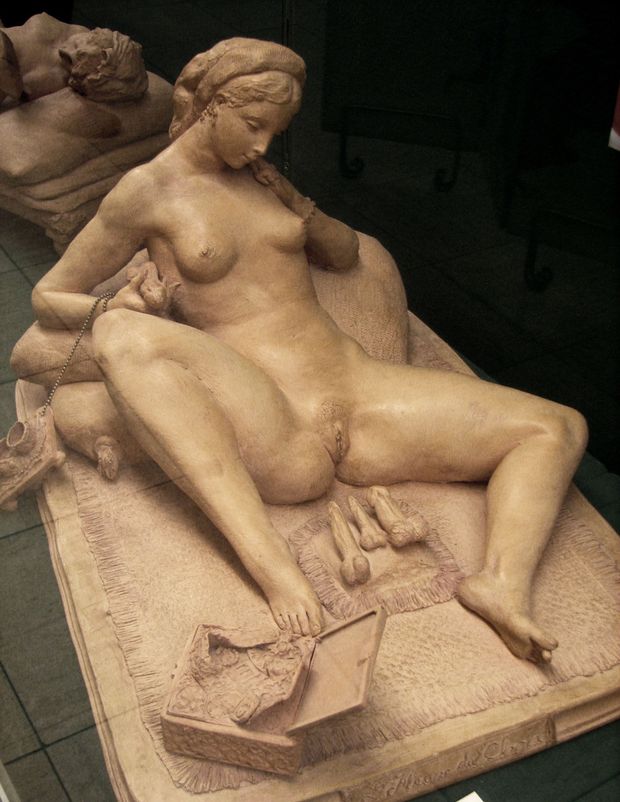 Statue