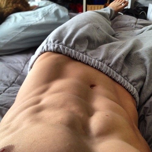 i-want-spankings:

Gray sweat pants