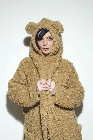 Ria E Mccarthy