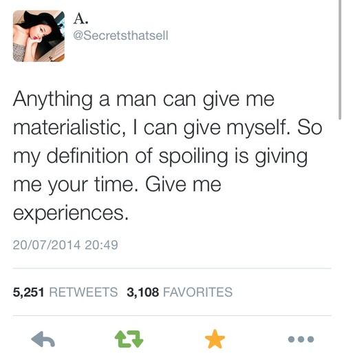 coquin-coquine:

Smart girls are the best… 