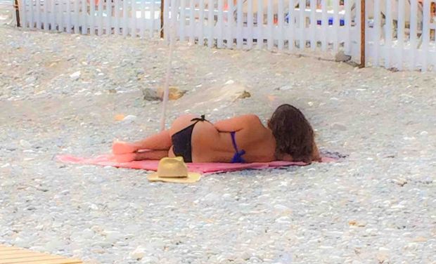 Ass for days