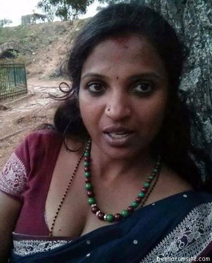 Indian village housewives naked at outdoor