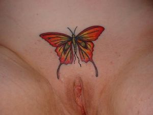 Photographs of sexy girls and their pussy with tattoos