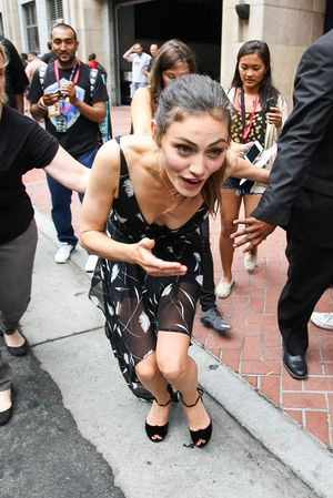 phoebe tonkin comic con cute