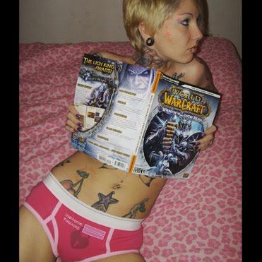 gamer with world of warcraft wrath of the lich king