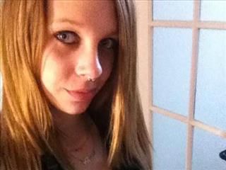 Sex ist nur zu 2 geil :)Alter: 22, Haarfarbe: Dunkelblond, Figur: SchlankHobbys: Meine hobbys sind freunde treffen,feiern,raus gehen,musik hören aber auch mal wild abrocken :)Was mache ich vor der Cam?Chatten / Flirten,Dessous,Lack / Leder,St... Cont
