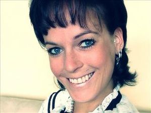 Entsaftungsgarantie !Alter: 28, Haarfarbe: Dunkelblond, Figur: SchlankHobbys: Reiten, singen, tanzen, Unternehmungen, Auto fahrenWas mache ich vor der Cam?Chatten / Flirten,Dirty-Talk,Dessous,Lack / Leder,Striptease,Toys,Ich befehle...,Selbstbefri... Cont