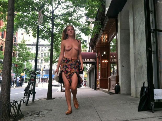 Scout Willis walking around New York about topless to protest Instagram