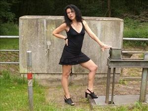 Schreib mir deine Wünsche! Ich erfülle sie dir!Alter: 30, Haarfarbe: Schwarz, Figur: SchlankHobbys: Ficken....klar und camen...und real treffen raum baden-württemberg, suche auch immer wieder potente ficker für meine drei l&oum...