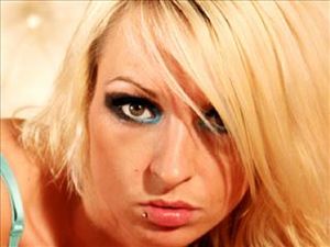 Reiz ist Geil !Alter: 27, Haarfarbe: Blond, Figur: DurchschnittlichHobbys: Ich habe viele Hobbys, aber am liebsten mache ich Männern den Tag schöner lass sie entspannen, ich habe gerne sex (am liebsten viel..) , geh auch gern mal shoppen... Cont